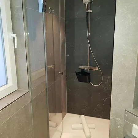 Warfthues, App 1 Apartament *